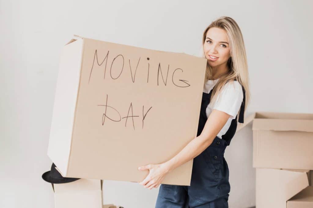 What Day is Cheapest to Hire Movers?